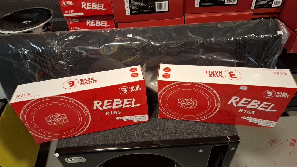 Bass Habit Rebel Raggarplanke. 4x 6,5